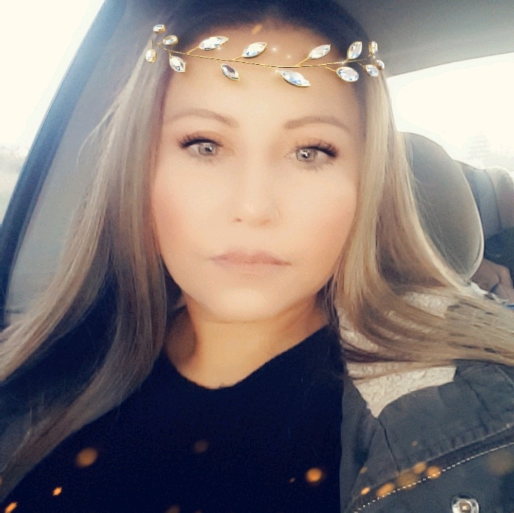 Meet your Posher, Melisa